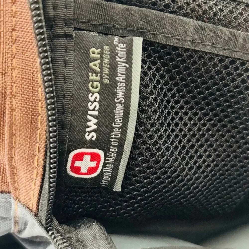 SwissGear Brown Black Duffel Bag Travel Gym Weekender Padded Strap